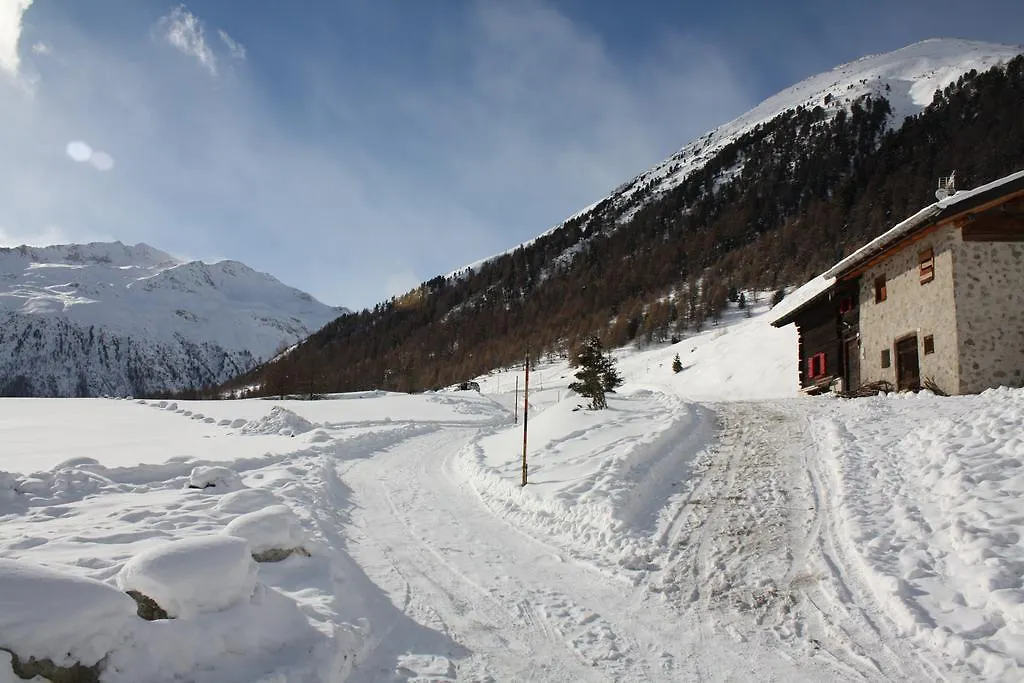 Baita Renzo Villa Livigno 0*,
